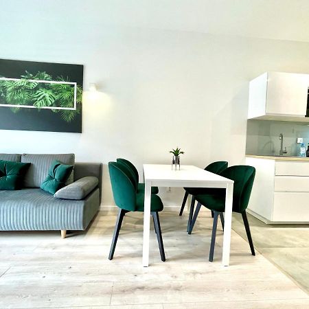 Modern Green Apartment Cracóvia Exterior foto