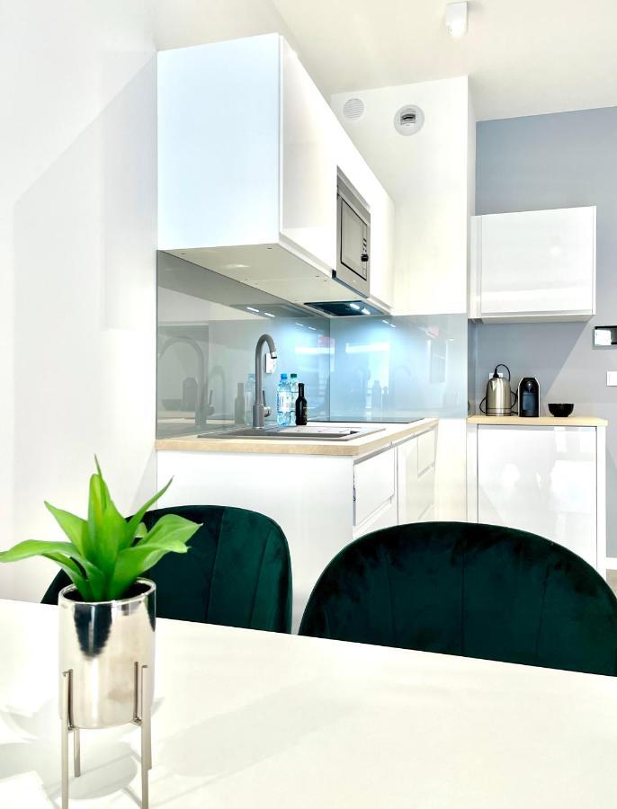 Modern Green Apartment Cracóvia Exterior foto